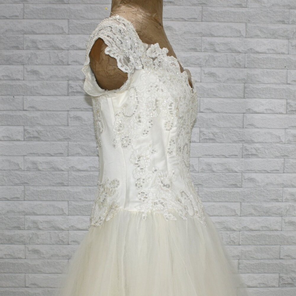 VINTAGE DAVID'S BRIDAL Gown Bridal Wedding Beaded Baach Tulle Princess White 6 - Picture 6 of 16